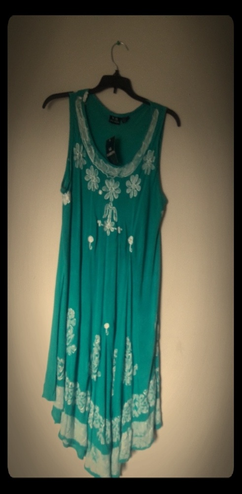 A free size  turquoise dress
